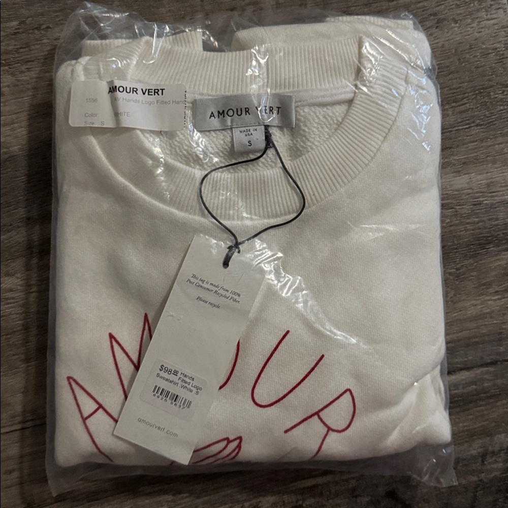 NWT Amour Vert Hands Logo Sweatshirt Size Small - Picture 2 of 6